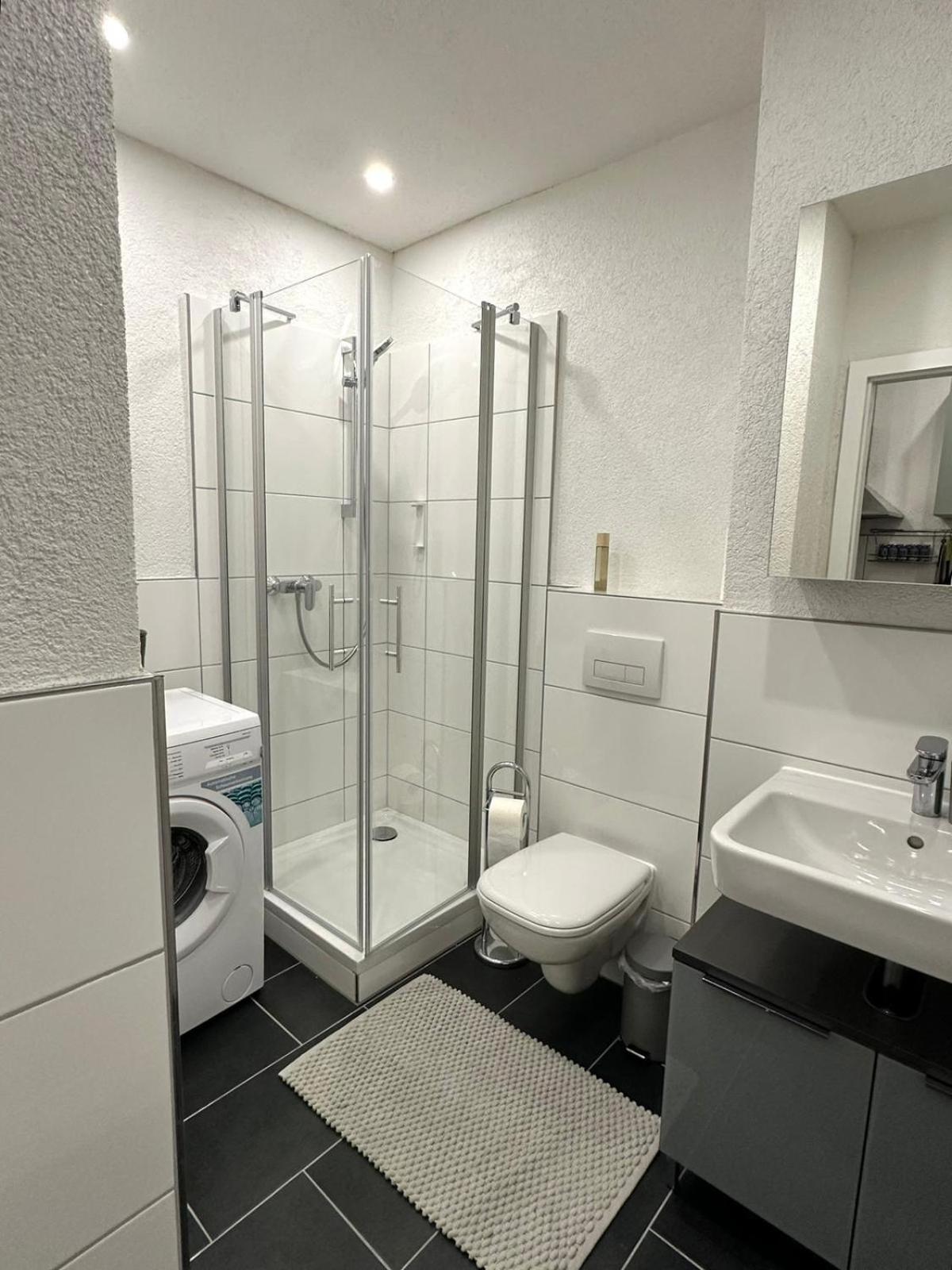 Apartamento Naehe Kit Mit Parkplatz Und Smart Tv Karlsruhe Exterior foto